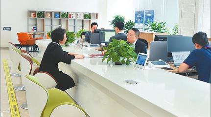 瀘州“一站式”全生命周期服務 高效利企便民，優(yōu)化營商環(huán)境新典范